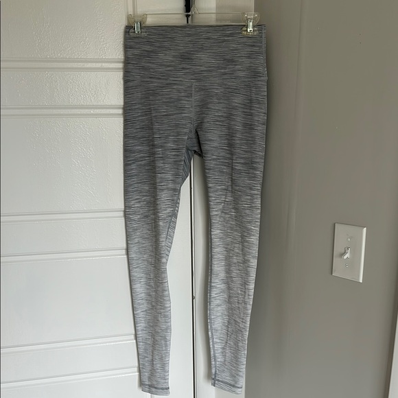 Lululemon Wunder Under Leggings - Picture 1 of 4
